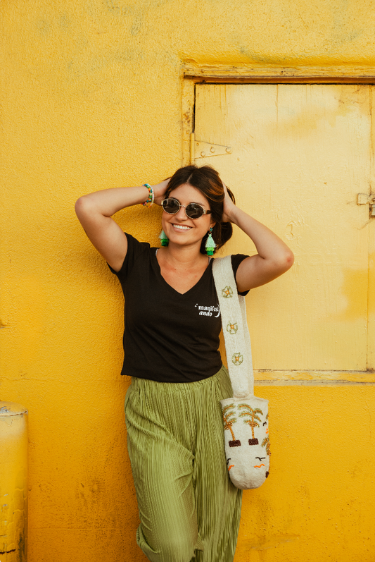 what's in my Arawayuu clutch bag? Shares our Founder, Maria Salazar